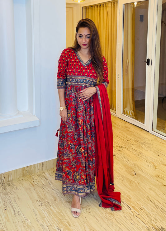 Red Anarkali